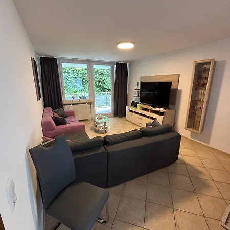 Apartment Schoene Mit Terrasse, Zentrumsnah